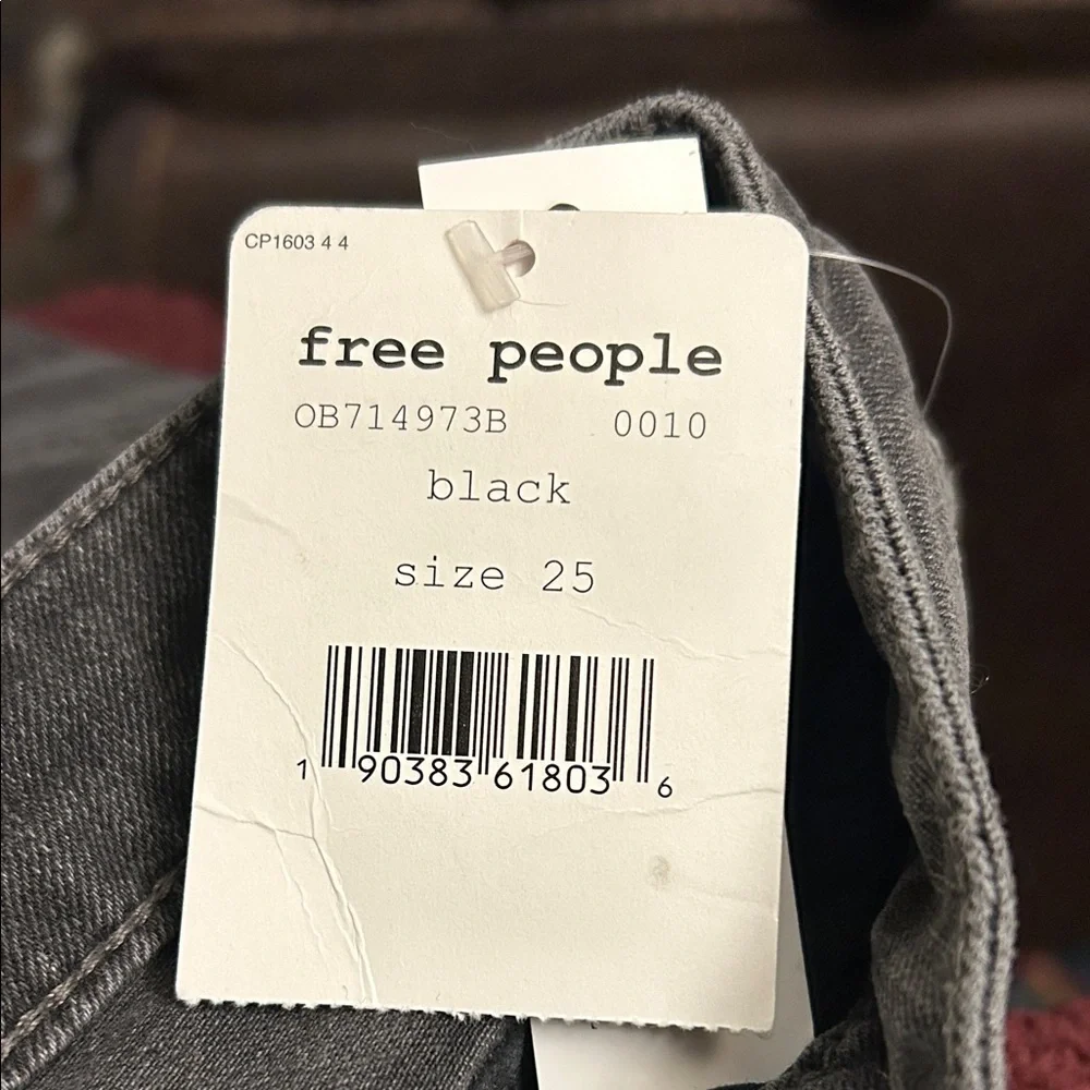 Free People Slim Fit Raw Edge Flare Jeans NWT - Picture 4 of 4